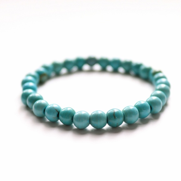 Handmade Stretchy Blue Magnesite Bracelet - Picture 2 of 2